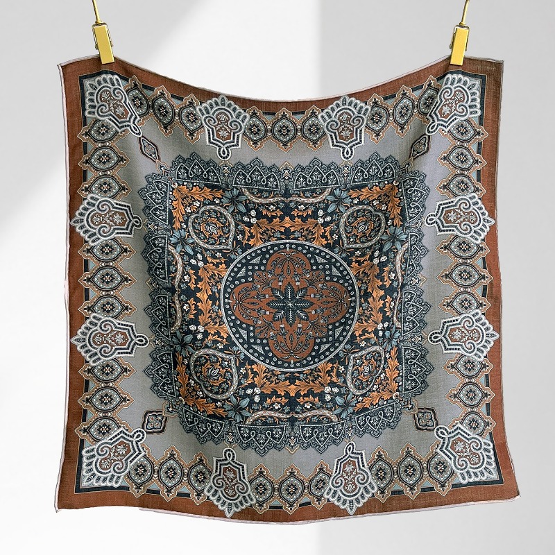 Shawl Wrap Winter - 센트럴 컴퍼스 페르시안 플로럴 스퀘어 스카프