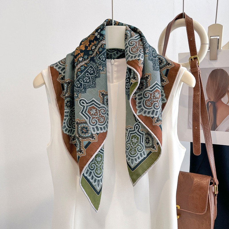 센트럴 컴퍼스 페르시안 플로럴 스퀘어 스카프 30% 멀 - Shawl Wrap Winter 리뷰 및 가격